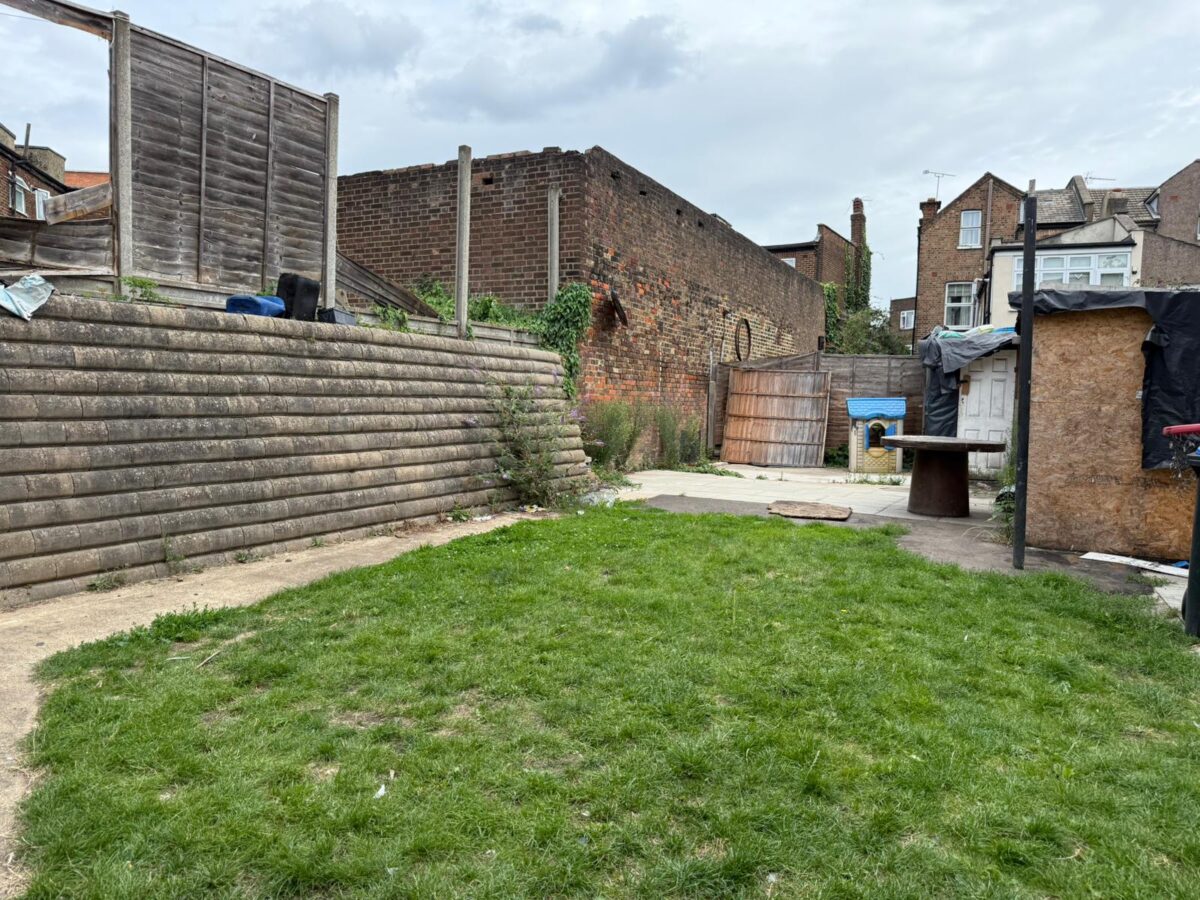 Dog Lane, London, NW10