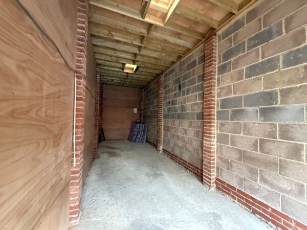 Garage for Rent