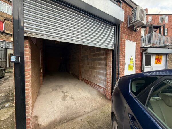 Garage for Rent
