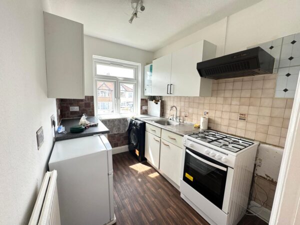 Reeves Avenue, London NW9