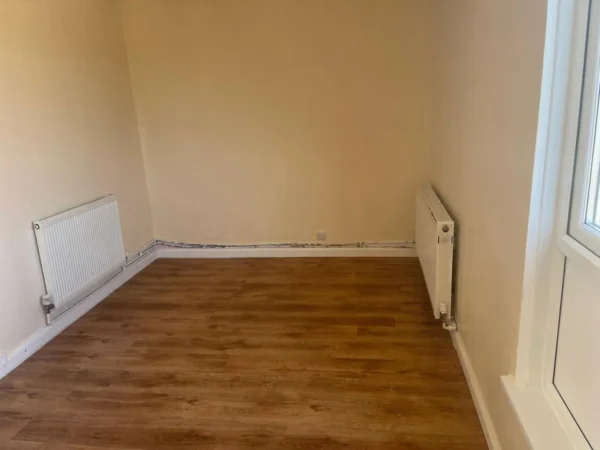 Dessouter, Little Strand, London, NW9
